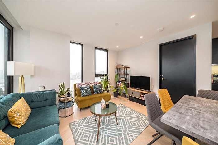 2 Bedroom Flat To Rent In Tidemill Square, London, SE10