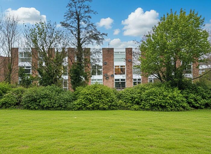 2 Bedroom Flat For Sale In Howard Court, Pontypridd Road, CF62