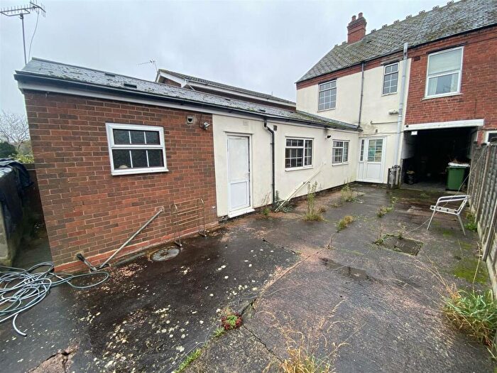 3 Bedroom End Of Terrace House For Sale In Green Lane, Halesowen, West Midlands, B62
