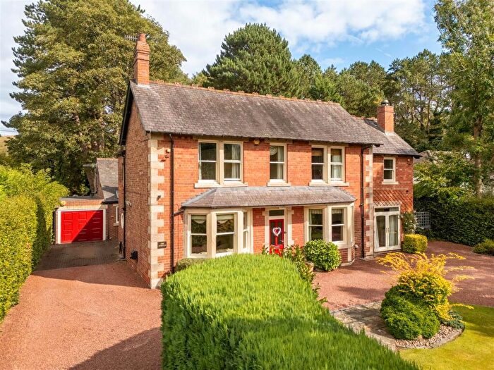 6 Bedroom Detached House For Sale In Apperley Road, Stocksfield, NE43