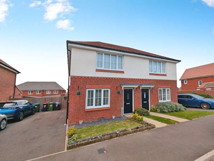 3 Bedroom Semi Detached House For Sale In Campanula Grove, Apley, TF1