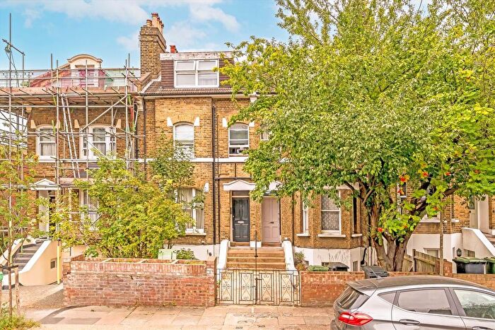 1 Bedroom Flat To Rent In Wisteria Road, Lewisham, SE13