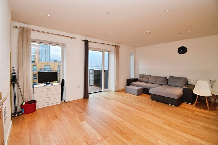 1 Bedroom Flat For Sale In Maud Street, London, E16