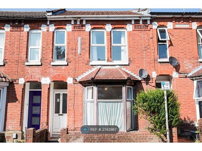 5 Bedroom Terraced House To Rent In Milton Road, Southampton, SO15