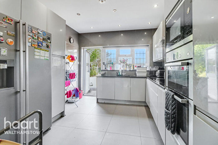 2 Bedroom Bungalow For Sale In Sinclair Road, Chingford, E4