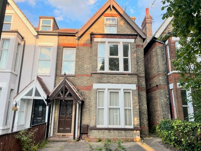 1 Bedroom Flat To Rent In London Road South, NR33