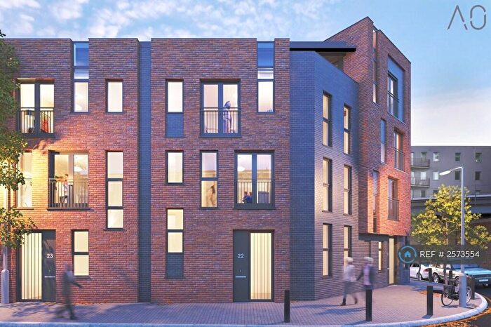 3 Bedroom Maisonette To Rent In Steedman Street, London, SE17