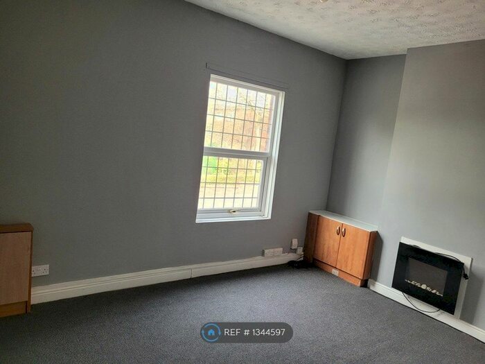 1 Bedroom Flat To Rent In Burslem, Staffs, ST6