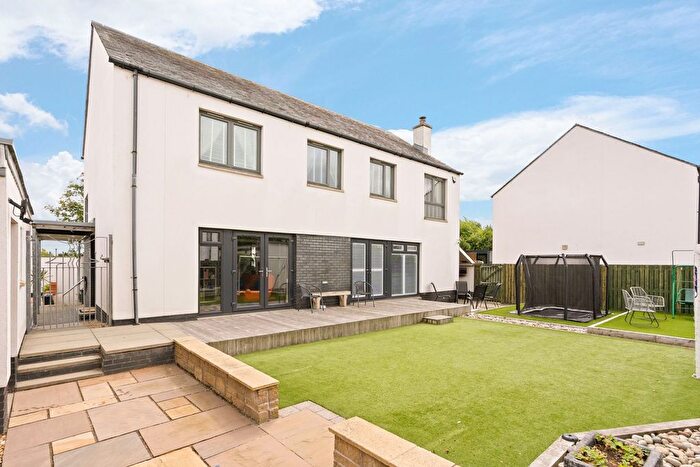 4 Bedroom Detached House For Sale In Maryfield Drive, Bo'ness, EH51