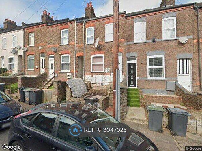 3 Bedroom Terraced House To Rent In Milton Road, Luton, LU1