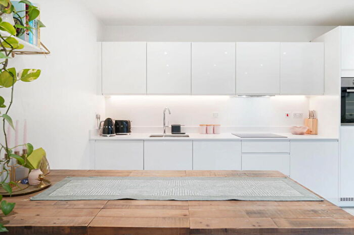 2 Bedroom Flat For Sale In Allegro House, Knatchbull Rd, NW10