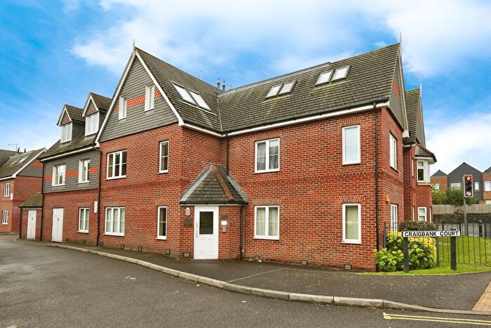 2 Bedroom Flat For Sale In Craigbank Court, Fareham, PO14