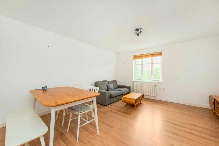 2 Bedroom Flat To Rent In Otter Close, London, E15