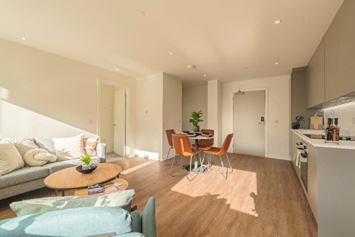 1 Bedroom Apartment To Rent In Dalian, St. Vincent Street, Glasgow, G3