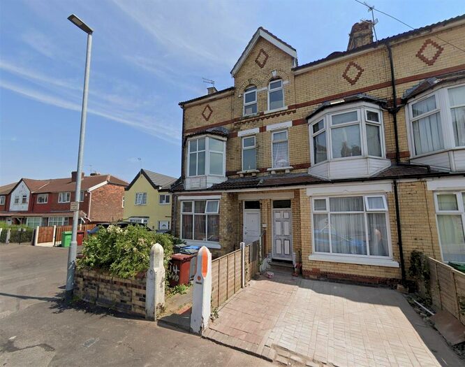 1 Bedroom Flat To Rent In Woodlands Street, Manchester, M8