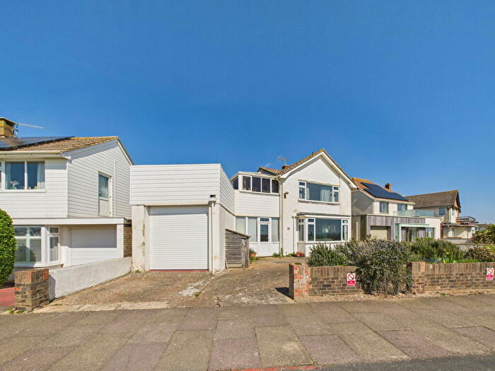 3 Bedroom Detached House For Sale In Beach Road, Shoreham By Sea, BN43