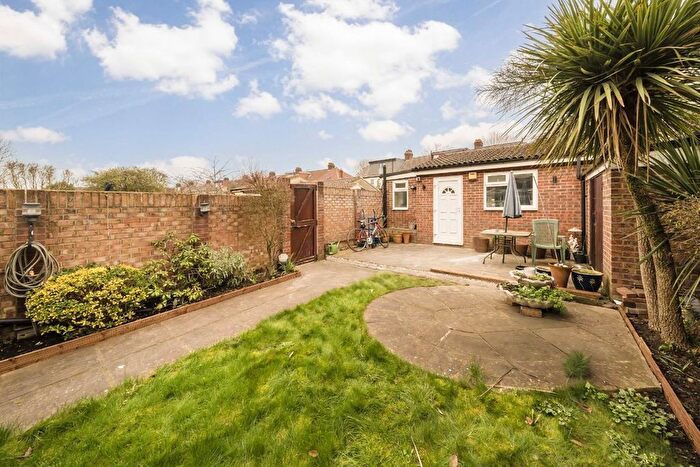 Studio To Rent In Boston Gardens, Brentford, TW8