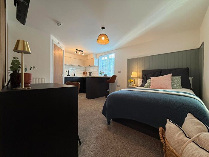 Studio To Rent In Coventry Road, Warwick, CV34