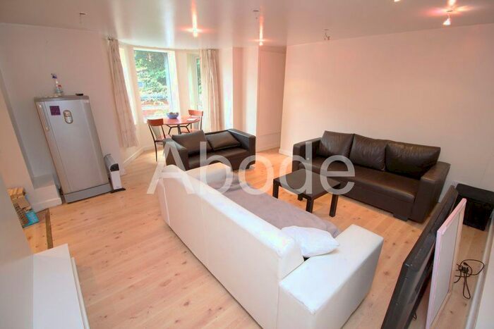 2 Bedroom Flat To Rent In - Regent Park Terrace, Leeds, West Yorkshire, LS6