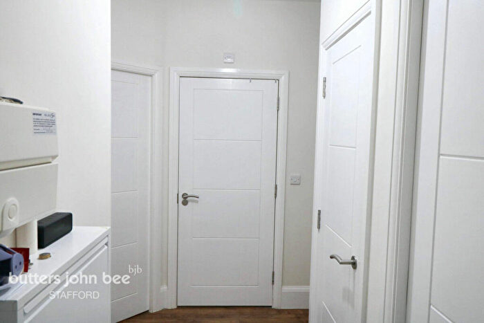 2 Bedroom Apartment For Sale In St Georges Parkway, Stafford, ST16