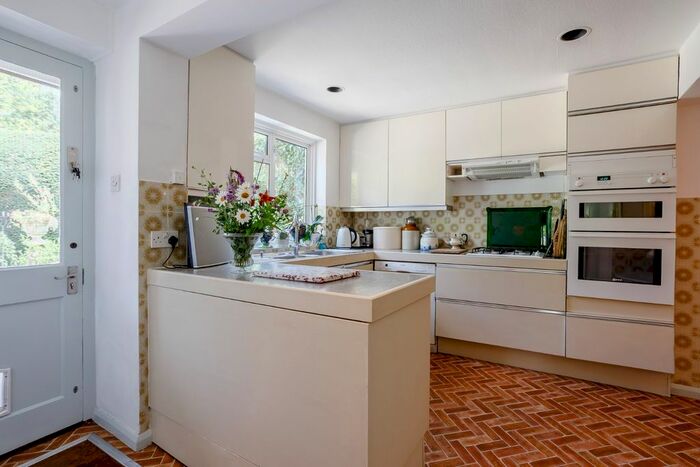 5 Bedroom Detached House For Sale In Bottrells Lane, Chalfont St Giles, Buckinghamshire HP8