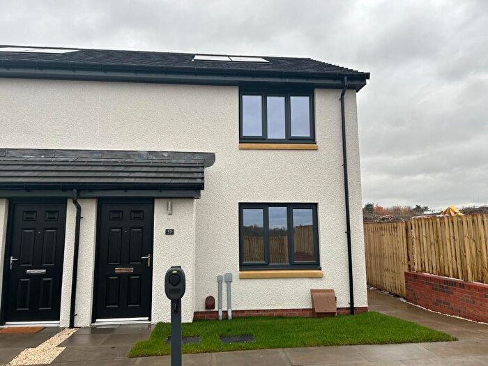 3 Bedroom Semi Detached House To Rent In Dalzell Park, Glenrothes, Fife, KY7