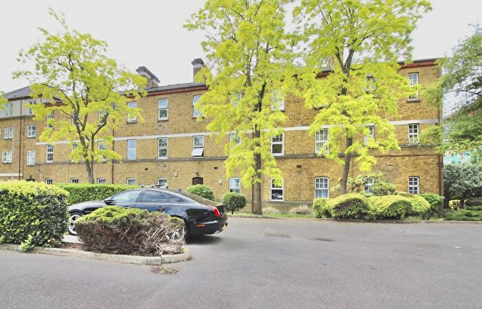 2 Bedroom Flat To Rent In Avonley Road, New Cross, SE14