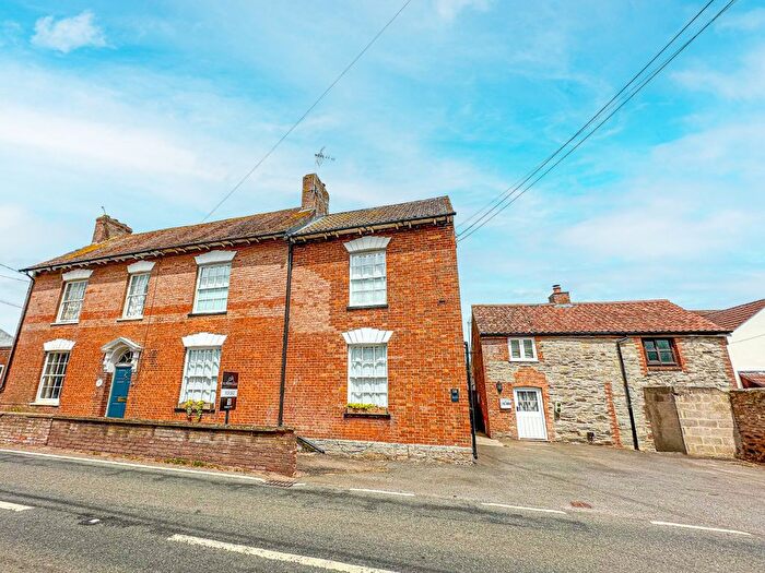 4 Bedroom Semi Detached House For Sale In Hillview Terrace, East Lyng, Taunton, TA3