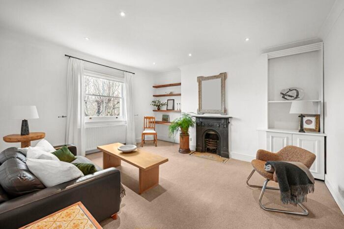 2 Bedroom Flat For Sale In St. Augustines Road, Camden, NW1