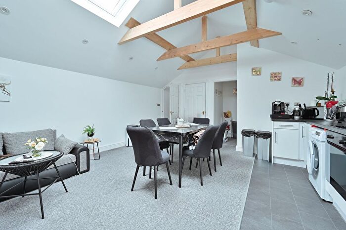 1 Bedroom Property To Rent In St. Albans Road, Watford, WD17