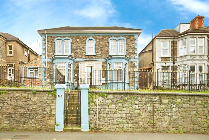 6 Bedroom Detached House For Sale In Fishponds Road, Bristol, BS5