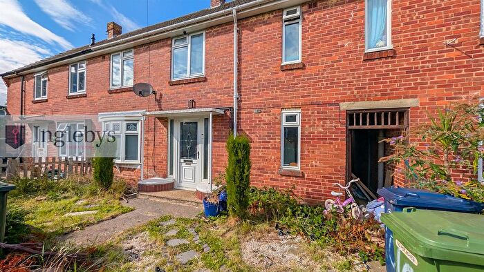 4 Bedroom Terraced House For Sale In Queensway, Saltburn-By-The-Sea, TS12