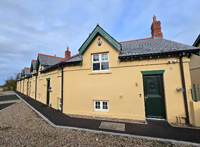 4 Bedroom End TownHouse For Sale In Ritchies Wood, Portballintrae, Bushmills, BT57