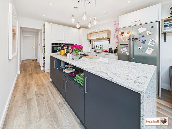 2 Bedroom Bungalow For Sale In Heathercroft Road, Ipswich, IP1