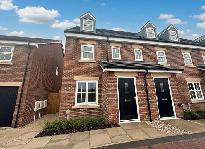 3 Bedroom End Terrace House To Rent In Topaz Avenue, Poulton-Le-Fylde, FY6