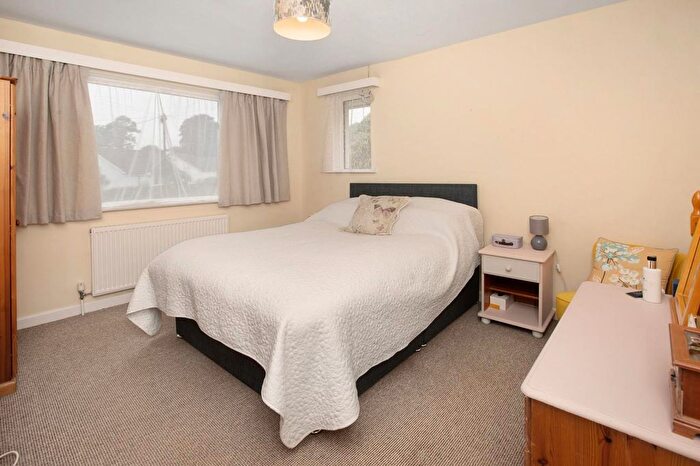 2 Bedroom Detached Bungalow For Sale In Grandison Avenue, Bishopsteignton, TQ14