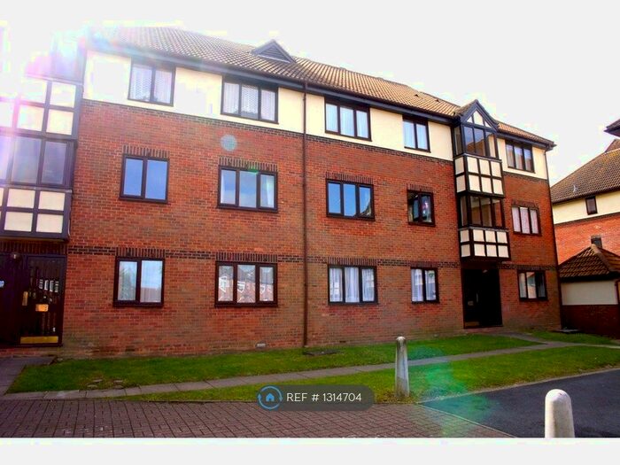 1 Bedroom Flat To Rent In Brinkley Place, Colchester CO4