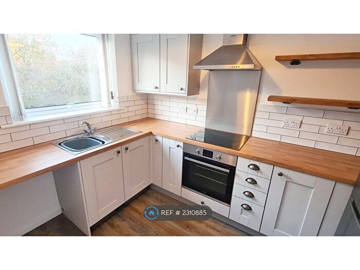 2 Bedroom Flat To Rent In Anderby Close, Lincoln, LN6