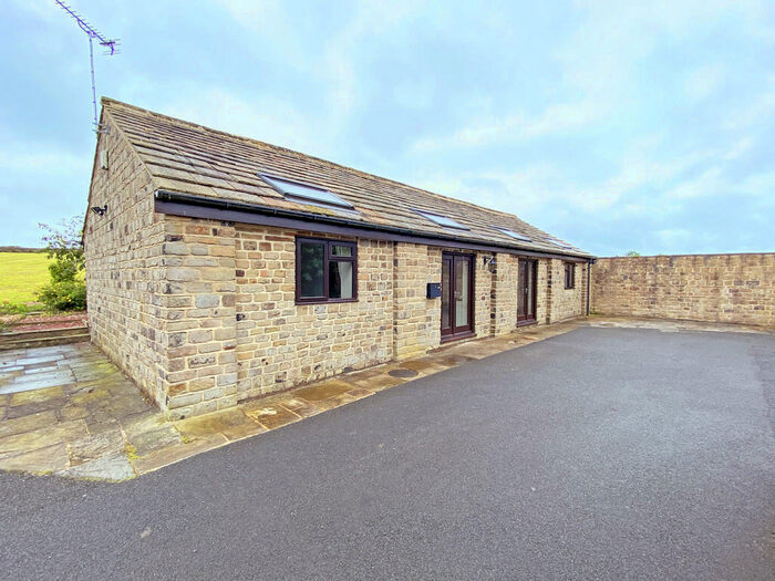 2 Bedroom Barn Conversion To Rent In Skipton Road, Felliscliffe, Harrogate, HG3
