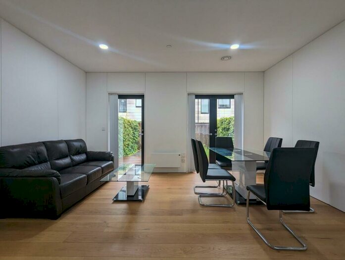 5 Bedroom House For Sale In Sandywell Lane, Salford, M3