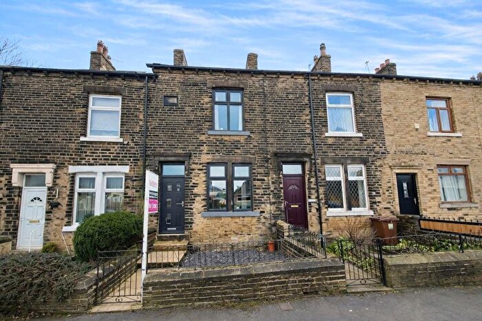 3 Bedroom Terraced House For Sale In Highfield Road, Idle, Bradford, BD10