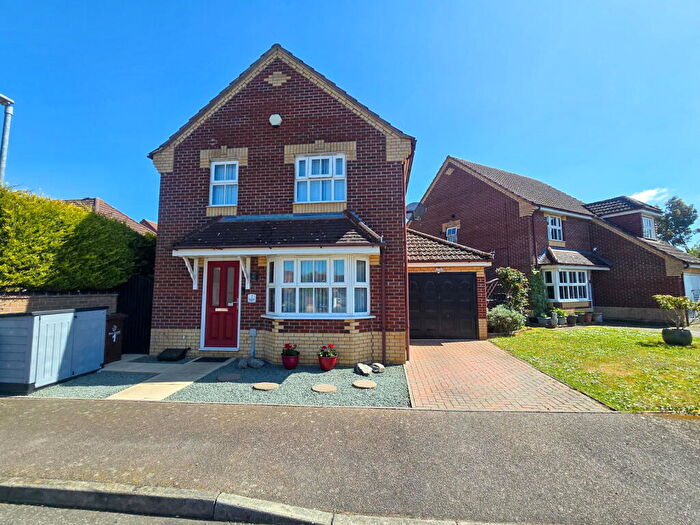 3 Bedroom Detached House For Sale In Burdock Way, Attleborough, NR17