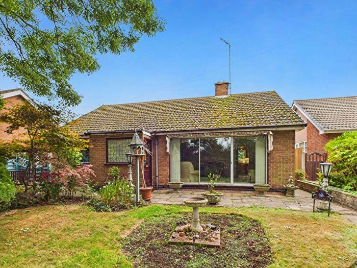 3 Bedroom Detached Bungalow For Sale In Kirton Park, Kirton, NG22