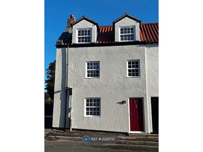 3 Bedroom Semi-Detached House To Rent In Low Street, North Ferriby, HU14