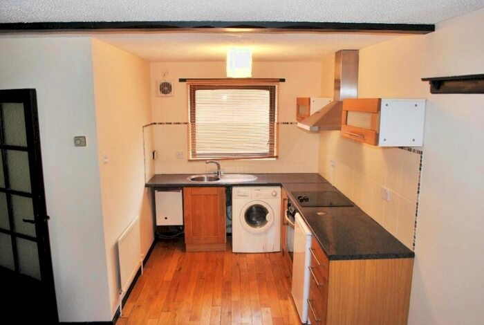 1 Bedroom Flat To Rent In Windmill Court, Newcastle Upon Tyne, NE2