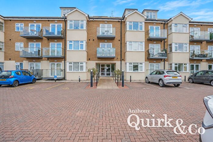 1 Bedroom Flat For Sale In Eastern Esplanade, Canvey Island, SS8