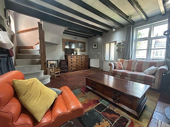 3 Bedroom Terraced House For Sale In Church Road, Belbroughton, DY9
