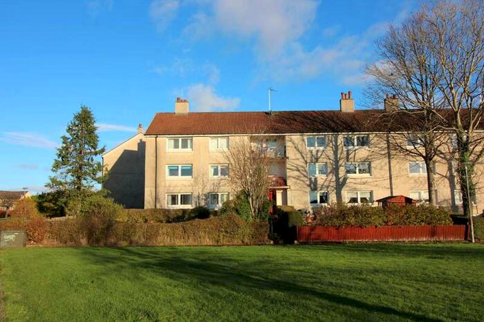 2 Bedroom Flat To Rent In 8f Shaw Place, Linwood, PA3