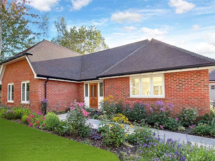 3 Bedroom Bungalow For Sale In Manorwood, West Horsley, Leatherhead, Surrey, KT24