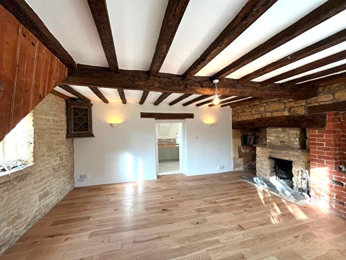 3 Bedroom Cottage To Rent In Hidcote Bartrim, GL55